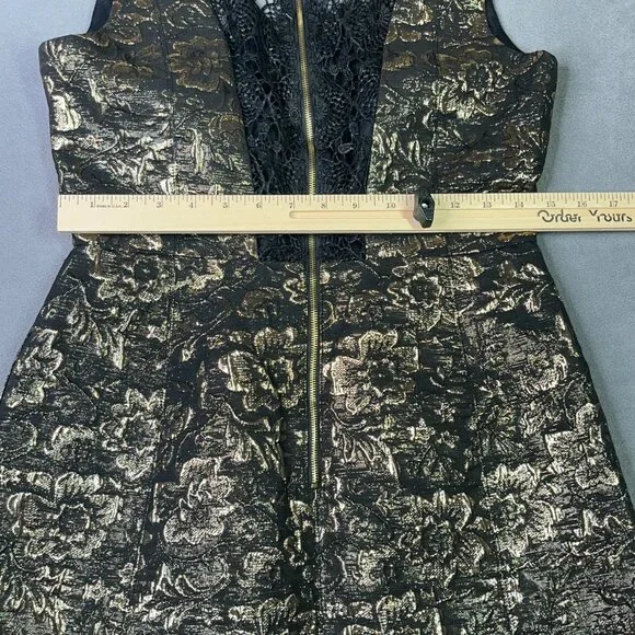 Nicole Miller New York Black Gold Metallic Floral Brocade Dress 6Fit &  Flare - emaralddelhi.in